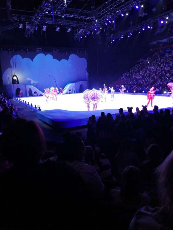 Centre Bell, bloc: 121, rangée: Ee, place: 3