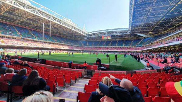 Principality Stadium, bloc: L37, rangée: 10, place: 2