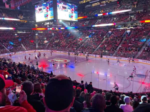 Centre Bell, bloc: 122, rangée: O, place: 5