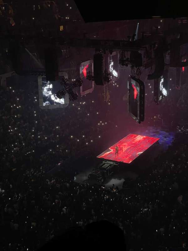 Spectrum Center, bloc: 231, rangée: 9, place: 14
