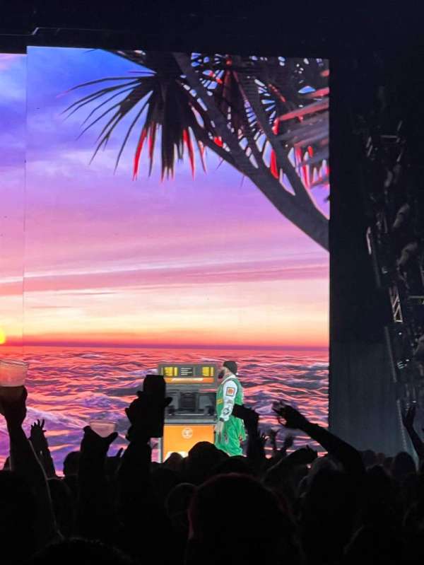 Prudential Center, bloc: Floor E, rangée: 6, place: 14