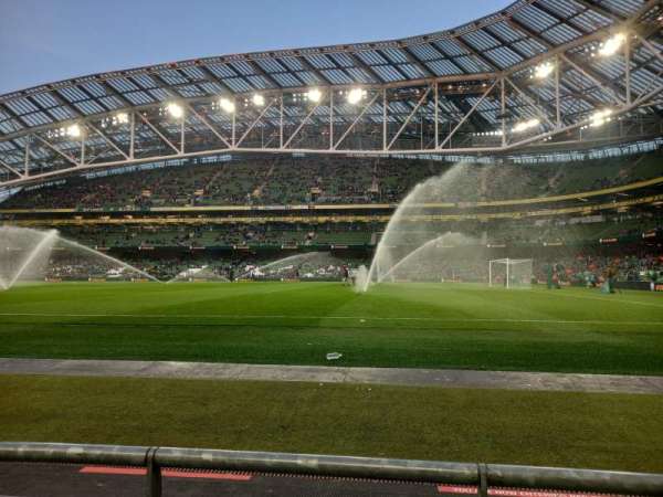 Aviva Stadium, bloc: 122, rangée: A, place: 3
