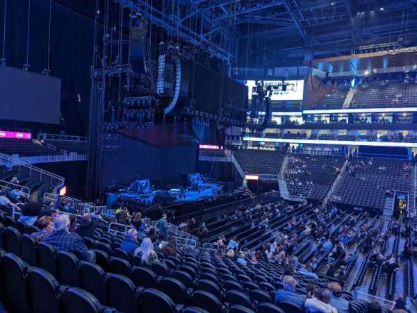 State Farm Arena, bloc: 120, rangée: W, place: 1