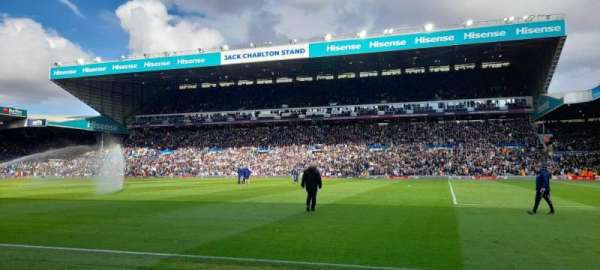 Elland Road, bloc: C17, rangée: CC, place: 0050