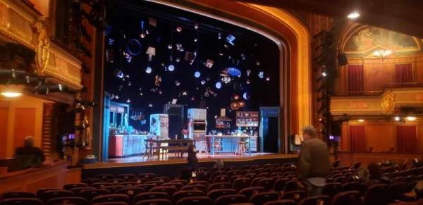 Todd Haimes Theatre, bloc: Orchestra L, rangée: M, place: 15