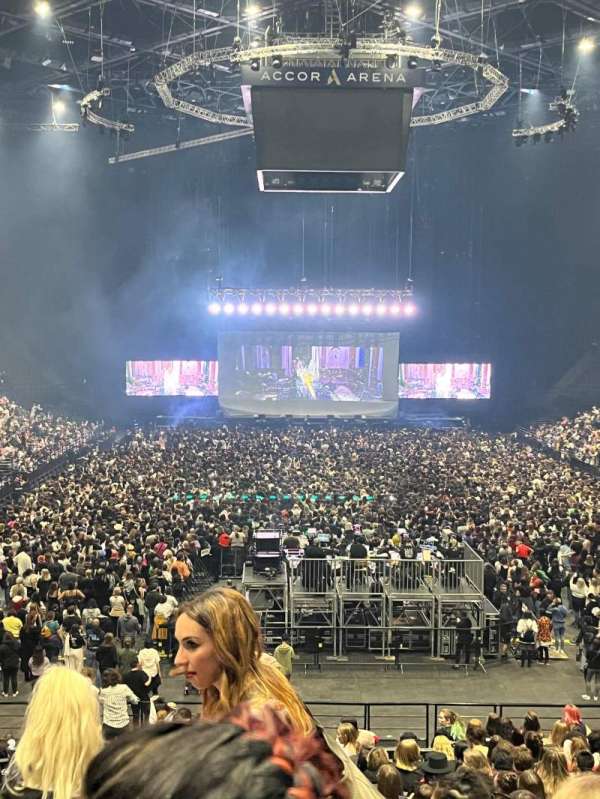Accor Arena, bloc: Gradin U, rangée: 7, place: 28