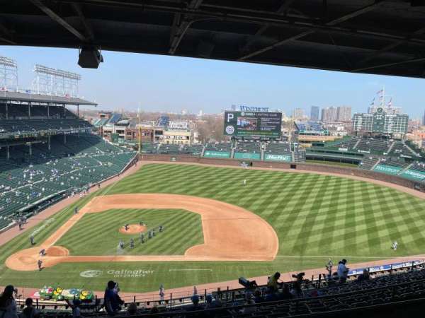Wrigley Field, bloc: 424R, rangée: 5, place: 7