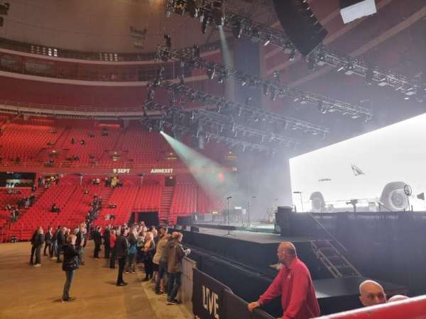 Avicii Arena, bloc: A24, rangée: 1, place: 34