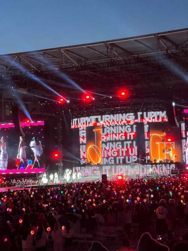 BMO Stadium, bloc: 116, rangée: J, place: 8