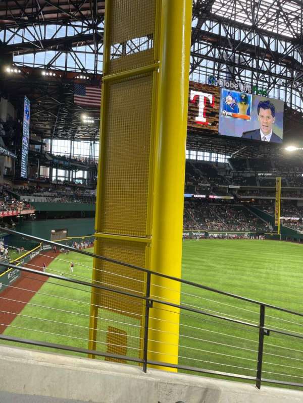 Globe Life Field, bloc: 101, rangée: 9, place: 3