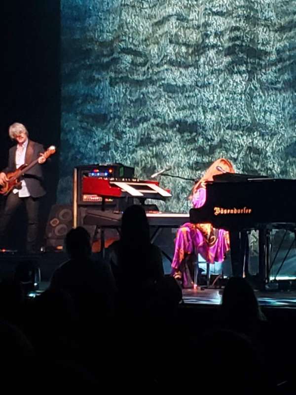 KeyBank State Theatre, bloc: Orchestra R, rangée: M, place: 305