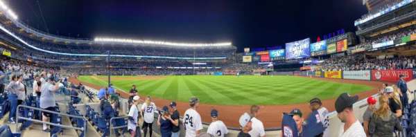 Yankee Stadium, bloc: 110, rangée: 3, place: 9