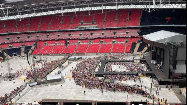 Wembley Stadium, bloc: 550, rangée: 11, place: 305