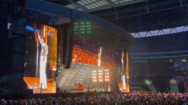 Wembley Stadium, bloc: 125, rangée: 5, place: 63