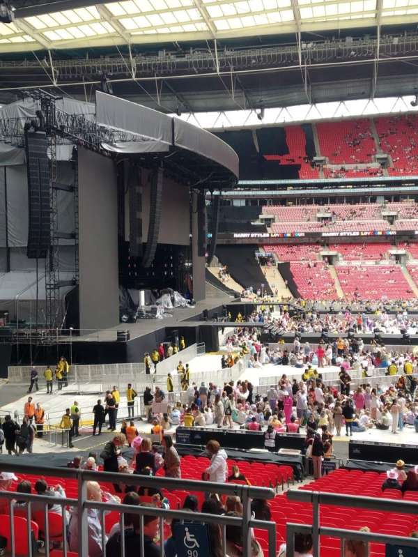 Wembley Stadium, bloc: 126, rangée: 31, place: 90