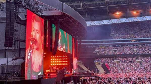 Wembley Stadium, bloc: 126, rangée: 15, place: 96