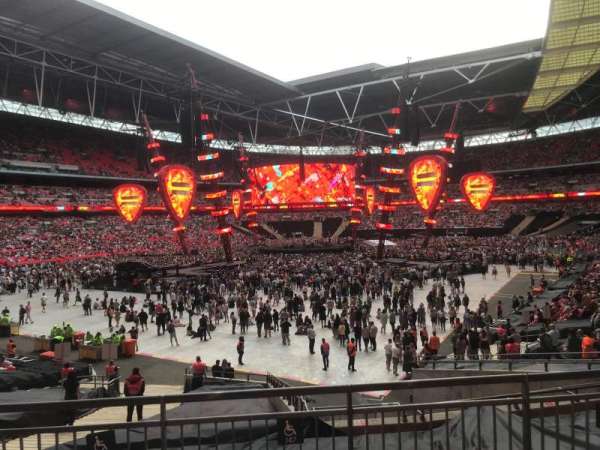 Wembley Stadium, bloc: 108, rangée: 32, place: 155