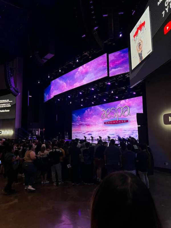 YouTube Theater, bloc: 105, rangée: B, place: 11