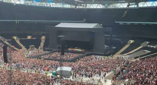 Wembley Stadium, bloc: 507, rangée: 2, place: 13