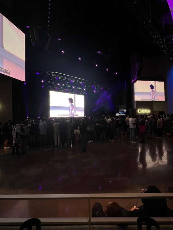 YouTube Theater, bloc: 101, rangée: B, place: 14