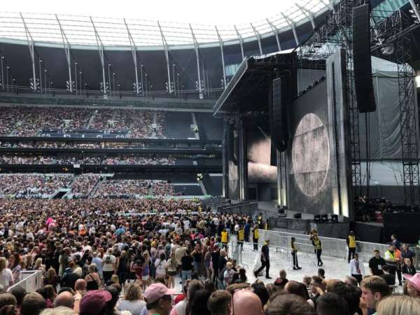 Tottenham Hotspur Stadium, bloc: 119, rangée: 10, place: 585