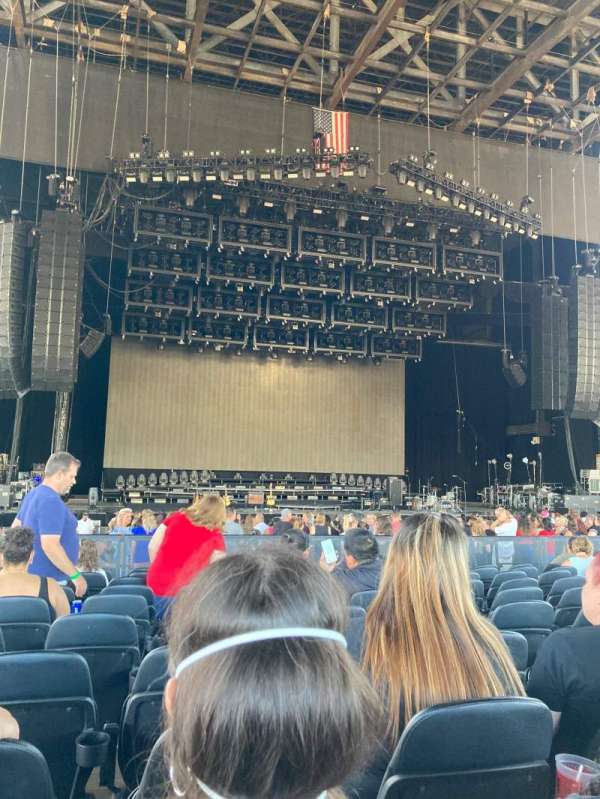 Credit Union 1 Amphitheatre, bloc: 103, rangée: CC, place: 41