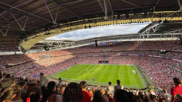 Wembley Stadium, bloc: 550, rangée: 25, place: 307