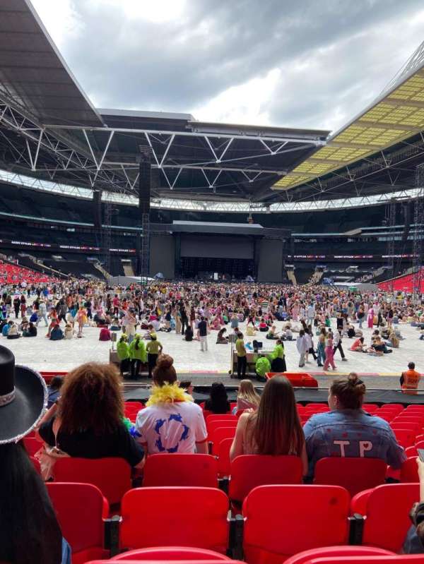 Wembley Stadium, bloc: 113, rangée: 14