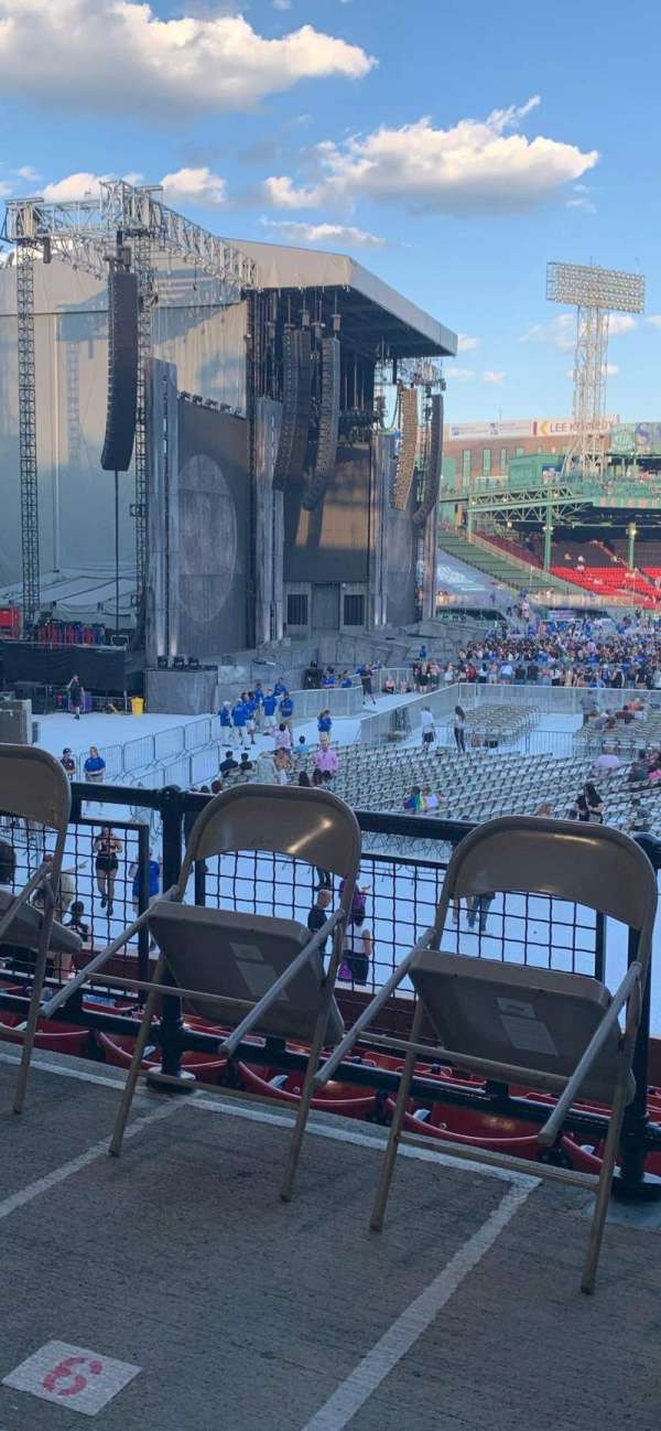 Fenway Park, bloc: Grandstand 32, rangée: 2