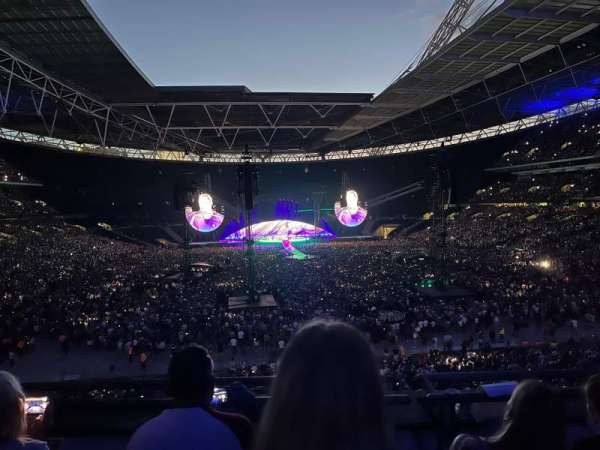 Wembley Stadium, bloc: 215, rangée: 3, place: 34