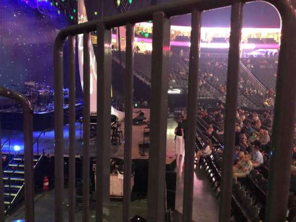 T-Mobile Arena, bloc: 3, rangée: F, place: 1