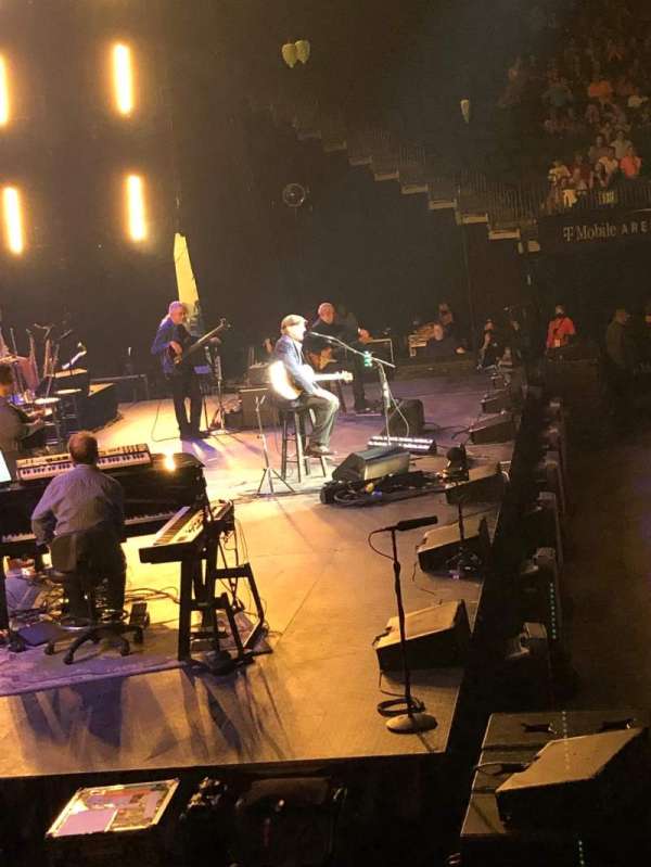 T-Mobile Arena, bloc: 3, rangée: F, place: 2