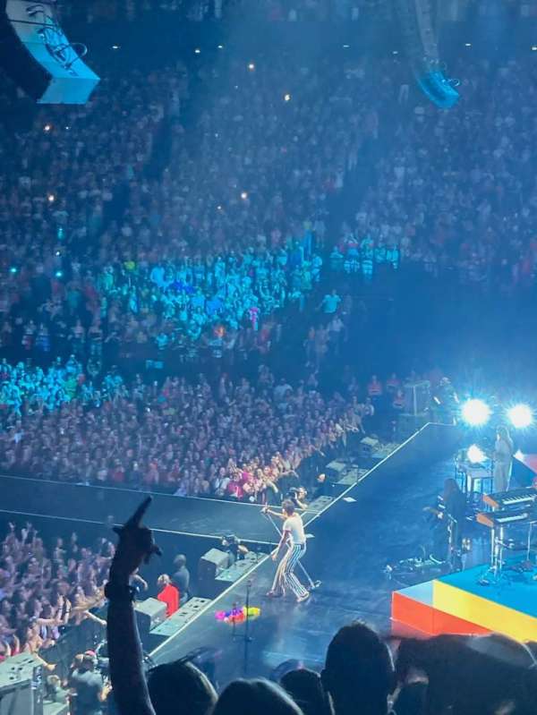Accor Arena, bloc: Gradin H, rangée: 6, place: 16