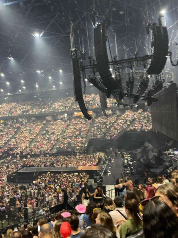 Accor Arena, bloc: Gradin H, rangée: 5, place: 8