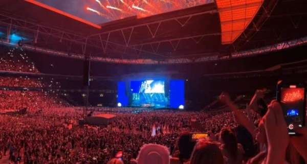 Wembley Stadium, bloc: 104, rangée: 33, place: 41