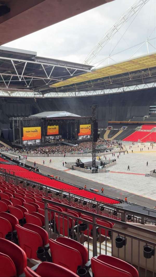 Wembley Stadium, bloc: 222, rangée: 16, place: 192