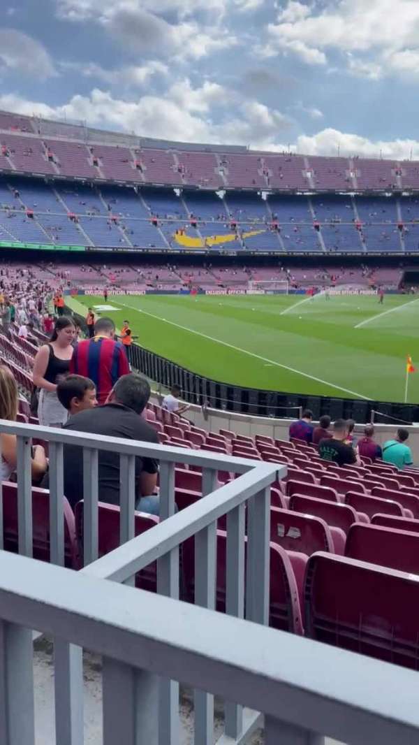 Camp Nou, bloc: 142, rangée: 5, place: 14