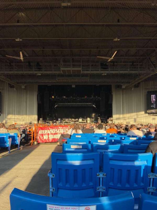 Truliant Amphitheater, bloc: 6, rangée: S, place: 30