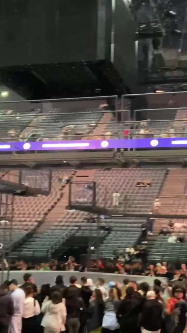 Accor Arena, bloc: Gradin F, rangée: 26, place: 21