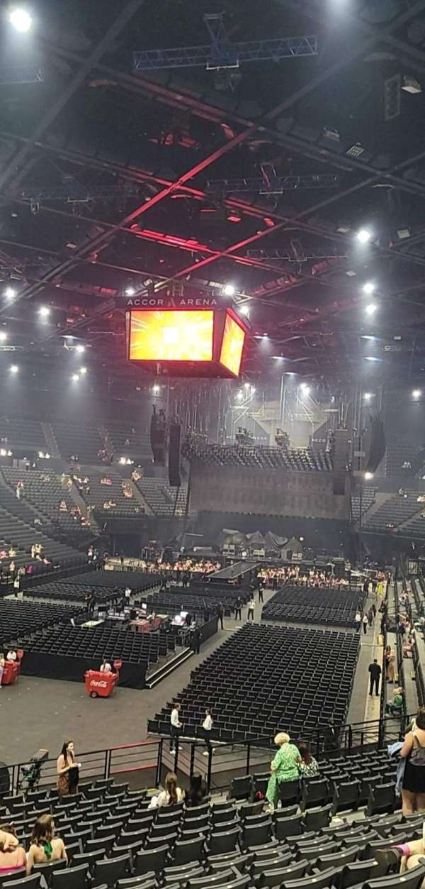 Accor Arena, bloc: Gradin B, rangée: 5, place: 11