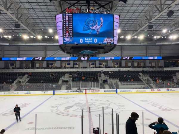 Tech CU Arena, bloc: 112, rangée: 10, place: 12