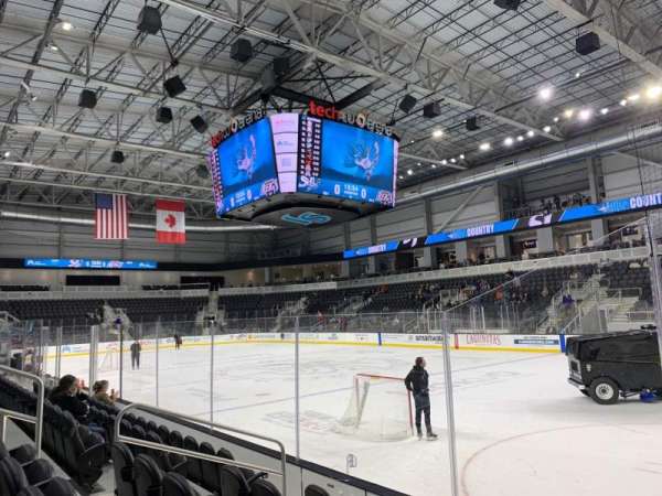 Tech CU Arena, bloc: 110, rangée: 5, place: 5