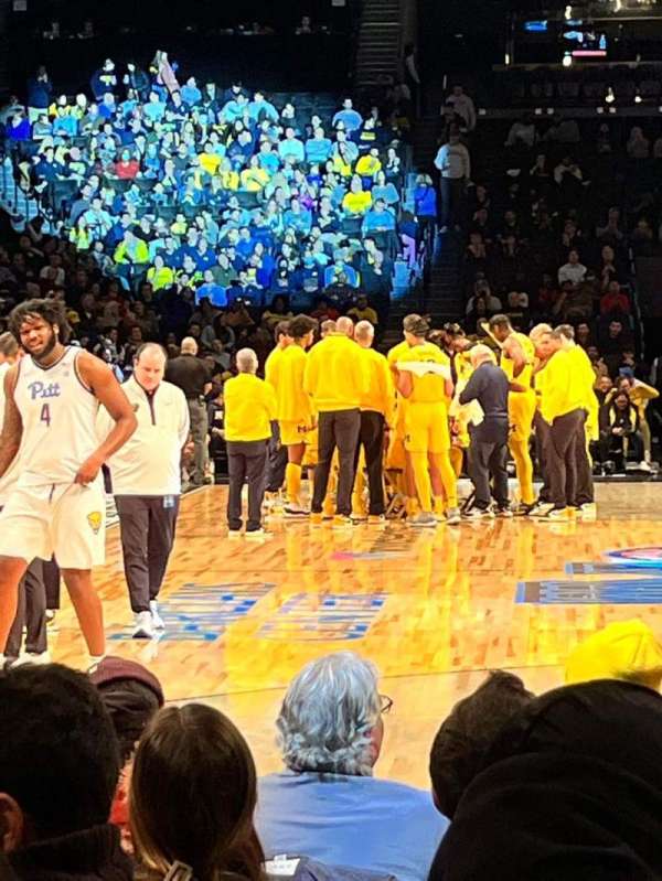 Barclays Center, bloc: 1, rangée: 1, place: 5