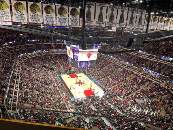 United center, bloc: P27