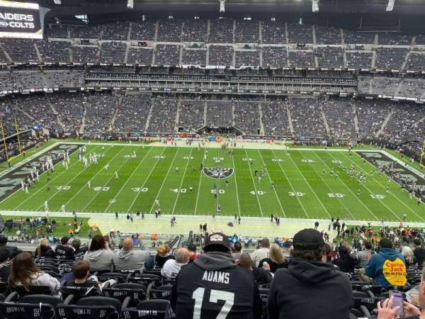 Allegiant Stadium, bloc: 338, rangée: 10, place: 11