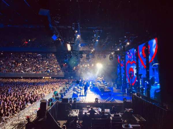 Ziggo Dome, bloc: 102, rangée: 2, place: 23