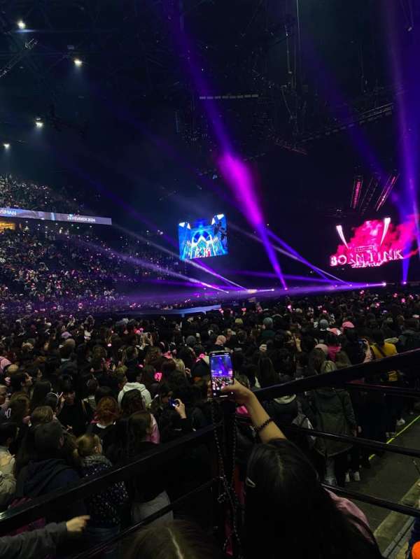 Accor Arena, bloc: Gradin E, rangée: 27, place: 27