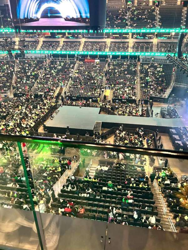 State Farm Arena, bloc: 208, rangée: A, place: 12