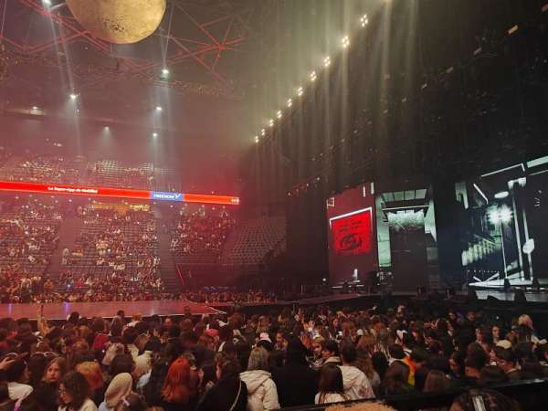 Accor Arena, bloc: Gradin G, rangée: 27, place: 3