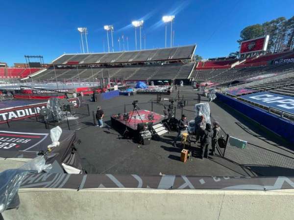 Carter-Finley Stadium, bloc: 17, rangée: F, place: 12